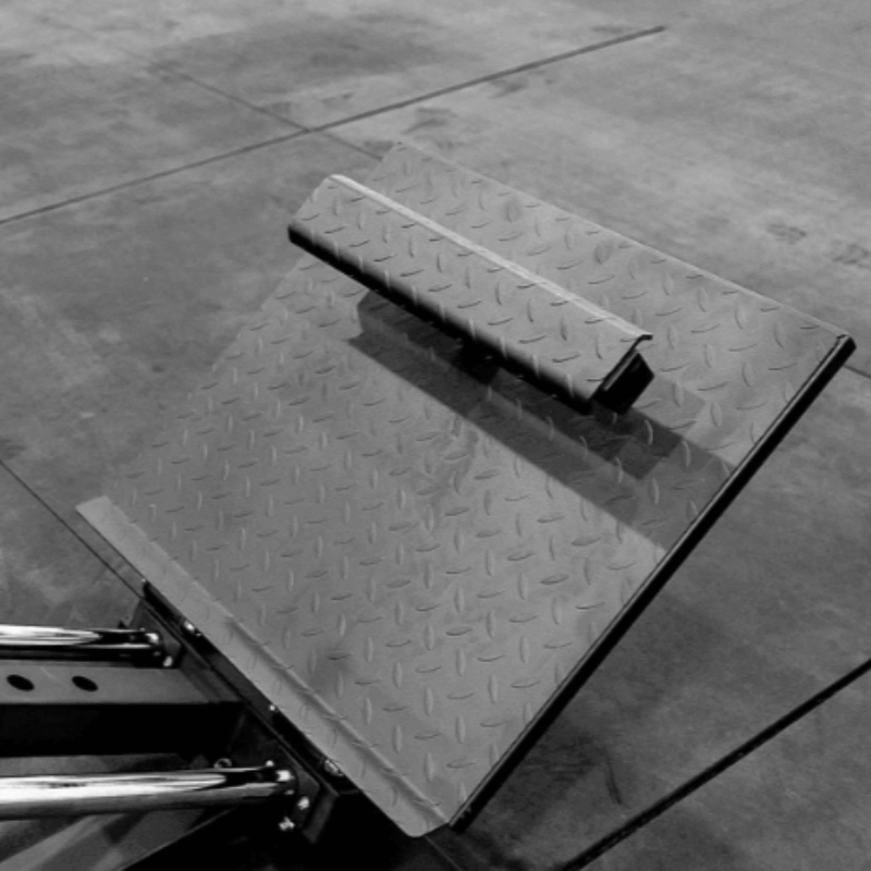 Force Fitness Compact Leg Press — close-up of the frame