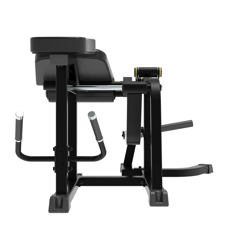 Impulse Fitness Impulse Ifp1604 Prone Leg Curl — in use
