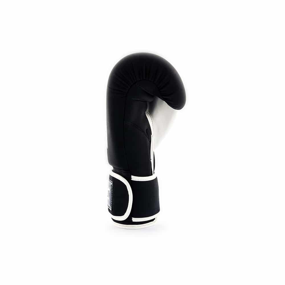 UFC UFC Pro Washable Fitness Gloves (Black / White) — close-up of the frame