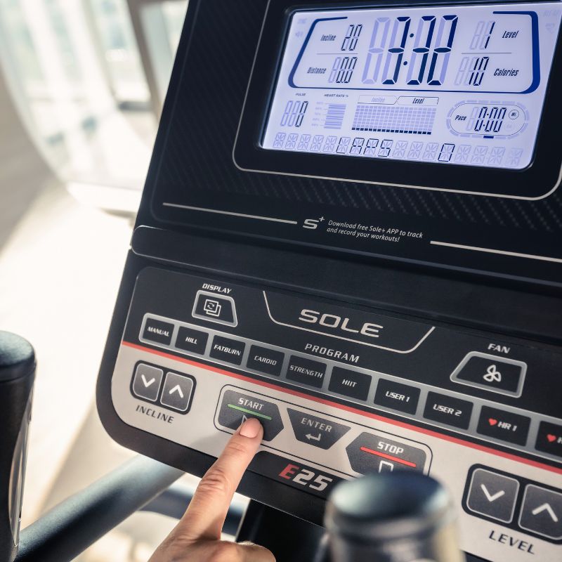 Sole Fitness Sole Fitness E25 Elliptical 2024 — rear view