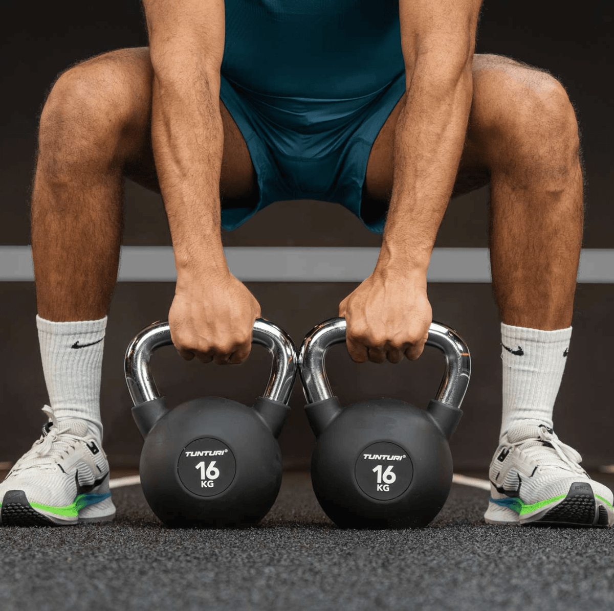 Platinum Rubber Kettlebell 4kg — alternative angle